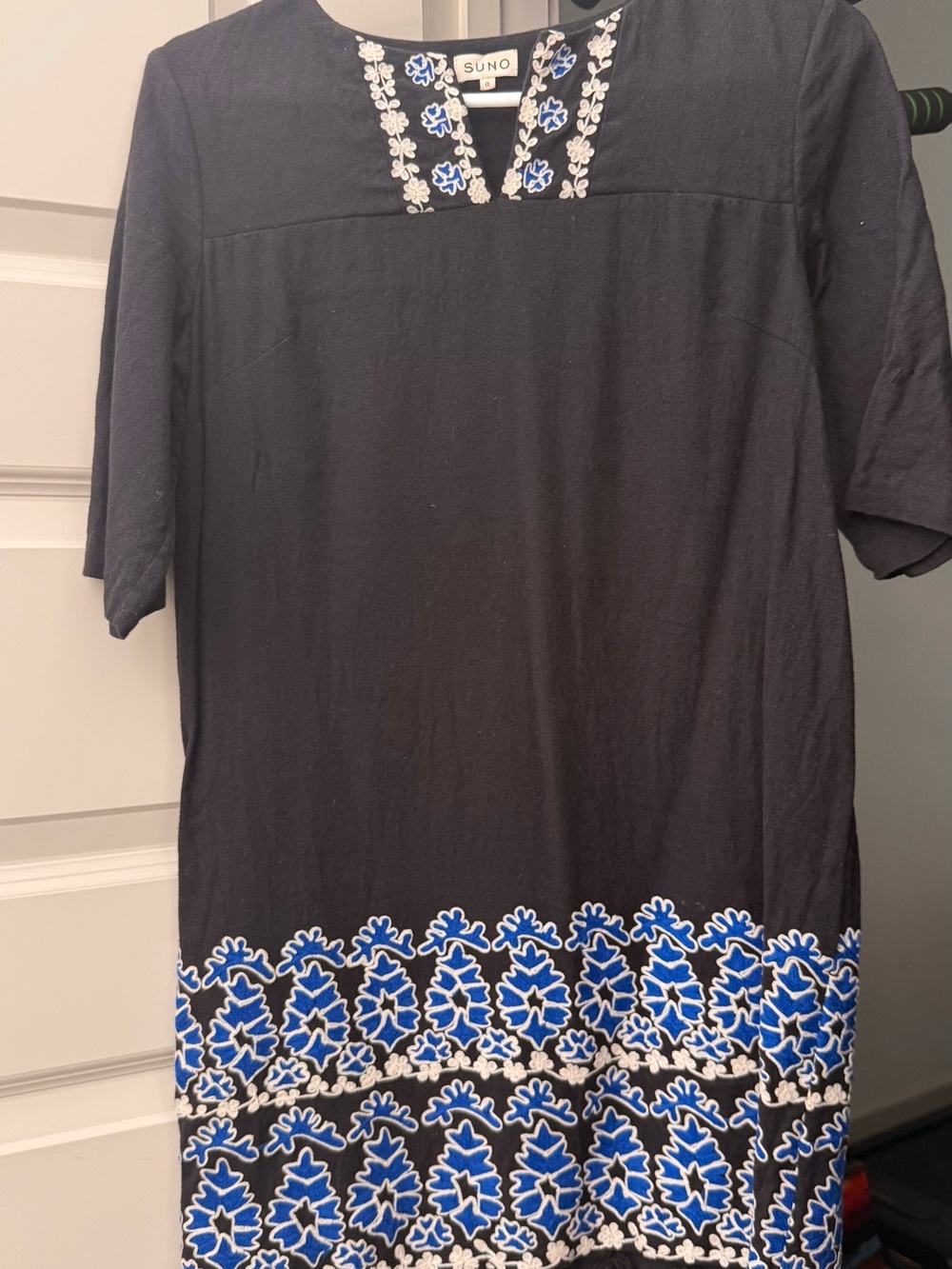 SUNO Black Shift Dress with Blue & White Floral Embroidery